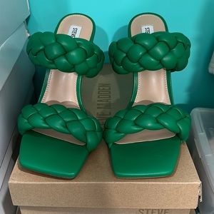 Steve Madden kenley green size 9